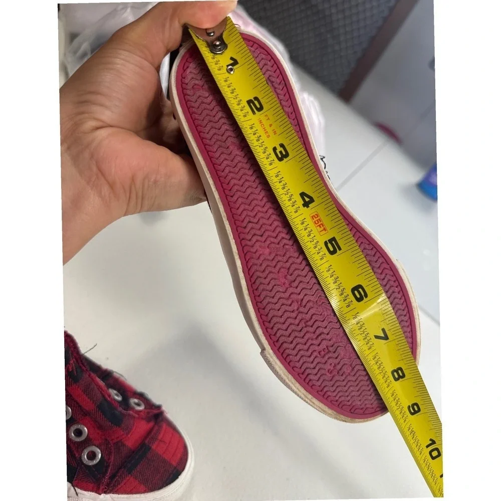 Blowfish Malibu Kids Red Black Plaid Slip On Sneakers Size 12